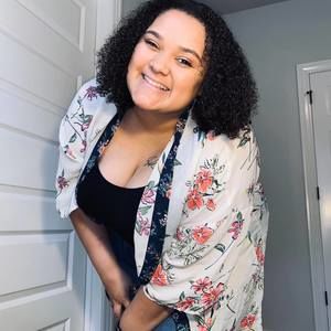 Meet your Posher, Taja